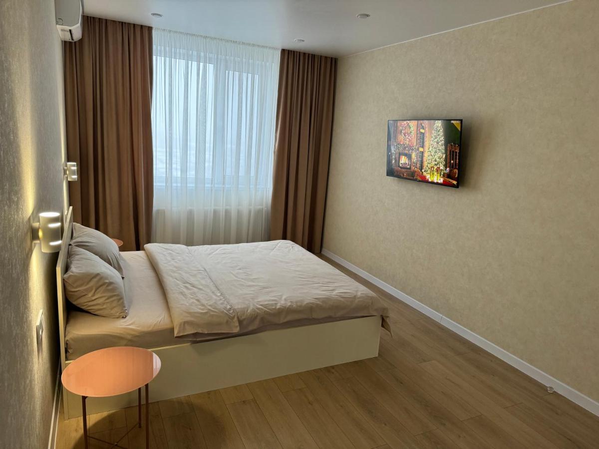 Люкс Апартаменты Cream Pearl На Подолье Vinnycja Esterno foto